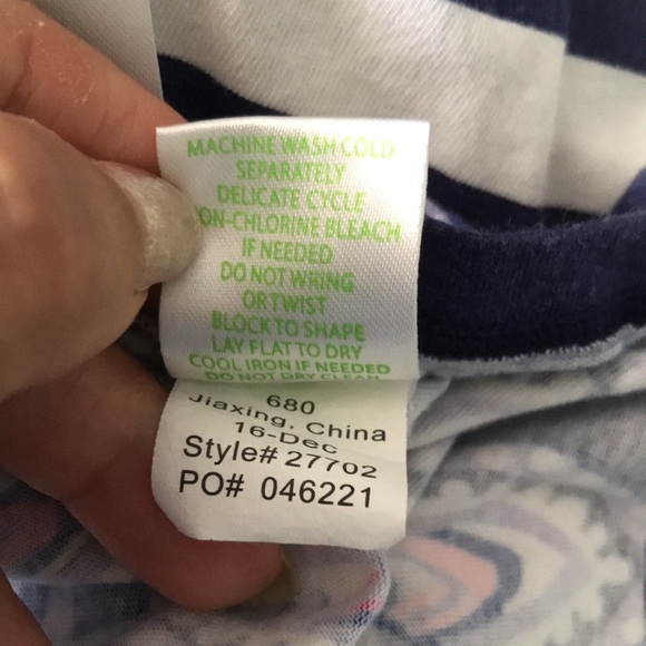 Lilly Pulitzer striped Tee shirt XL  peacock print - Picture 8 of 8